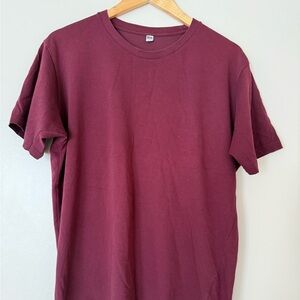 UNIQLO Men's T-Shirt